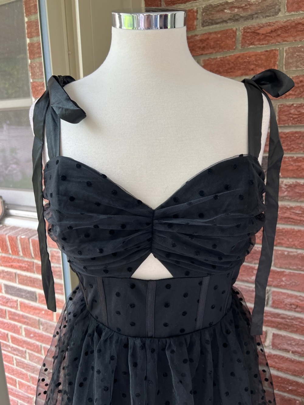 Lulus Billie Swiss Dot Bow Shoulder Tiered Maxi Dress NWT Size XL - Picture 6 of 8